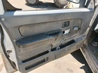 Здавання транспортного засобу nissan pick-up (d22) td doble cabina rally raid 4x4 року 2001 потужний yd25ddti Здавання транспортного засобу nissan pick-up (d22) td doble cabina rally raid 4x4 року 2001 потужний yd25ddti