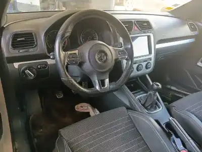 Veículo de Sucata volkswagen scirocco (137) 2.0 tdi (103kw) do ano 2001 alimentado cbdb