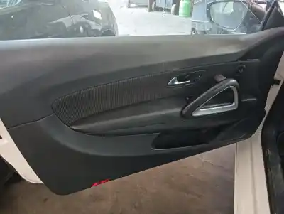 Veículo de Sucata volkswagen scirocco (137) 2.0 tdi (103kw) do ano 2001 alimentado cbdb