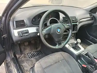 Veículo de Sucata bmw serie 3 berlina (e46) 320d do ano 2000 alimentado 204d1