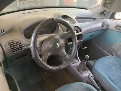 Здавання транспортного засобу peugeot 206 berlina xr року 1998 потужний hfz