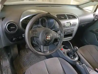 Scrapping Vehicle seat leon (1p1) reference of the year 2001 powered bxe