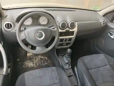 Veicolo di demolizione dacia sandero ambiance dell'anno 2009 alimentato k7m710