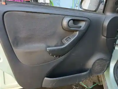 Здавання транспортного засобу opel corsa c furgoneta/hatchback (x01) 1.2 16v (f08, w5l) року 2002 потужний z12xe