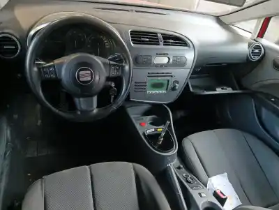 Veículo de Sucata seat leon (1p1) reference do ano 2001 alimentado bxe