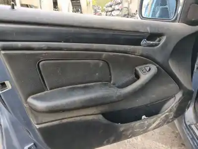 Veículo de Sucata bmw serie 3 berlina (e46) 320d do ano 2001 alimentado 204d4