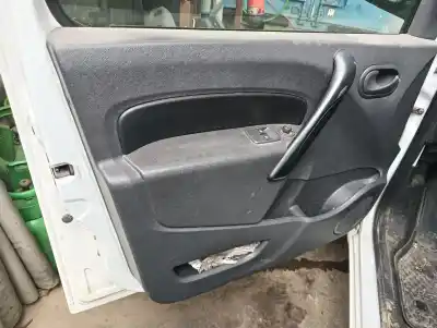 Veículo de Sucata renault kangoo profesional do ano 2001 alimentado k9k808