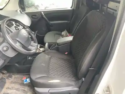 Veículo de Sucata renault kangoo profesional do ano 2001 alimentado k9k808
