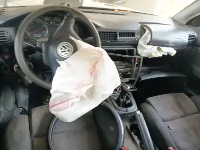 Veículo de Sucata volkswagen passat b5.5 (3b3) 1.9 tdi do ano 2001 alimentado avf