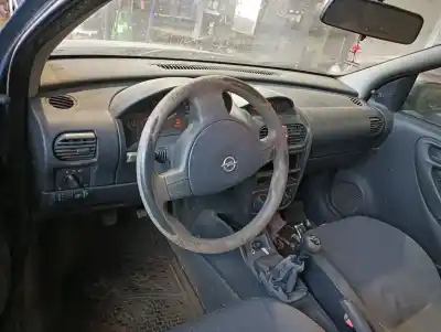 Scrapping Vehicle opel corsa c furgoneta/hatchback (x01) 1.7 di 16v (f08, w5l) of the year 2001 powered y17dtl