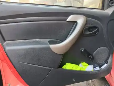 Veículo de Sucata dacia sandero ambiance do ano 2010 alimentado d4f732