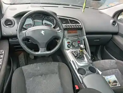 Veículo de Sucata peugeot 3008 sport pack do ano 2001 alimentado 9hz