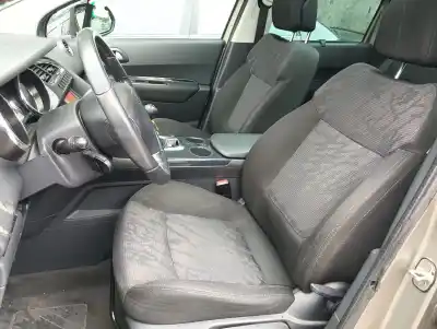 Veículo de Sucata peugeot 3008 sport pack do ano 2001 alimentado 9hz