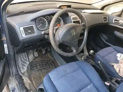 Здавання транспортного засобу peugeot 307 break / sw (s1) sw року 2001 потужний nfu