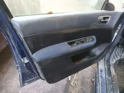Здавання транспортного засобу peugeot 307 break / sw (s1) sw року 2001 потужний nfu