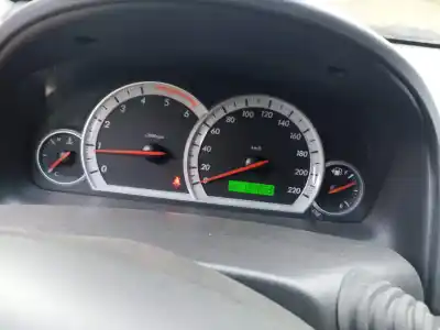 Veículo de Sucata chevrolet captiva 2.0 vcdi ltx do ano 2001 alimentado z20s