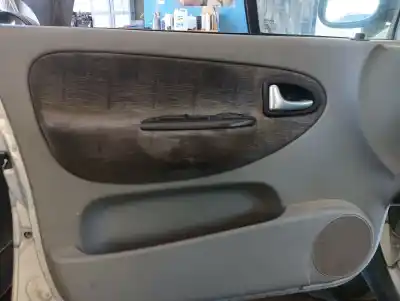 Здавання транспортного засобу renault scenic rx4 (ja0) 1.9 dci salomon року 2002 потужний f9q748