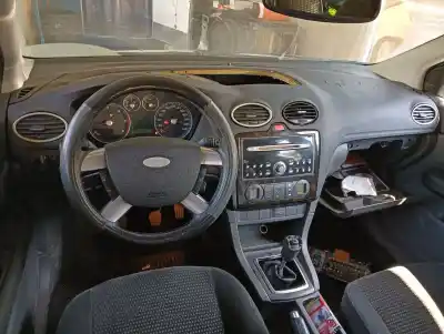 Veículo de Sucata ford focus berlina (cap) trend do ano 2005 alimentado g8da