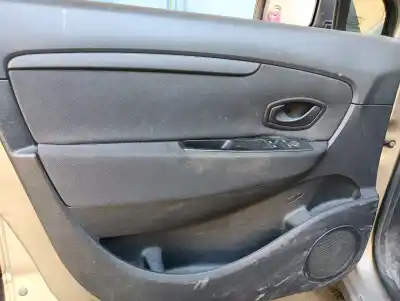 Verschrottungsfahrzeug RENAULT SCÉNIC III (JZ0/1_) 1.6 16V (JZ0U, JZ1B) des Jahres 2009 angetrieben K4M858