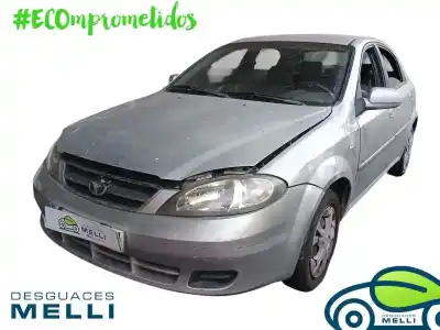 Veículo de Sucata daewoo lacetti sx do ano 2004 alimentado f16d3