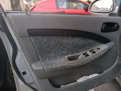 Veículo de Sucata daewoo lacetti sx do ano 2004 alimentado f16d3