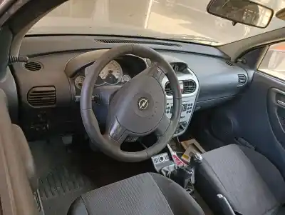 Veículo de Sucata opel corsa d essentia do ano 2006 alimentado z12xep