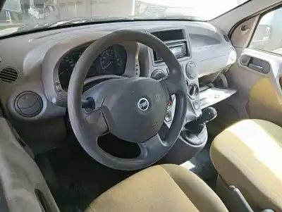 Veicolo di demolizione fiat panda (169) 1.2 8v dynamic dell'anno 2006 alimentato 188a4000