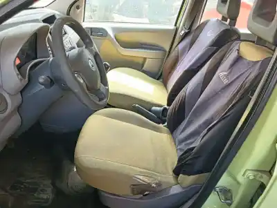 Veicolo di demolizione fiat panda (169) 1.2 8v dynamic dell'anno 2006 alimentato 188a4000