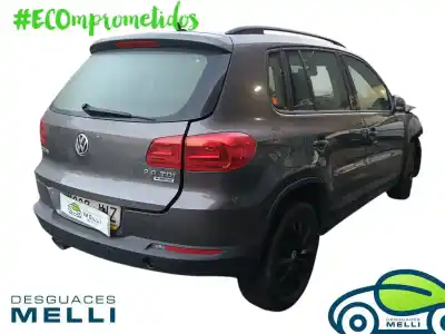 Veicolo di demolizione VOLKSWAGEN TIGUAN (5N2)  dell'anno 2015 alimentato CUVE