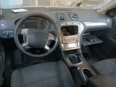 Здавання транспортного засобу ford mondeo berlina (ca2) titanium (09.2010->) 140 cv / 103 kw року 2001 потужний qxba