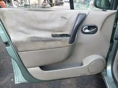 Veículo de Sucata renault scenic ii confort dynamique do ano 2006 alimentado f9q804