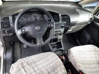 Veículo de Sucata opel zafira a increibles do ano 2004 alimentado y20dth