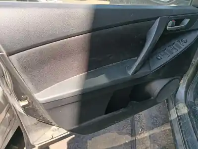 Vehicul casat mazda 3 lim. (bl) active al anului 2010 alimentat y6