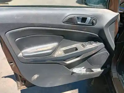 Здавання транспортного засобу ford ecosport titanium року 2001 потужний xvjd