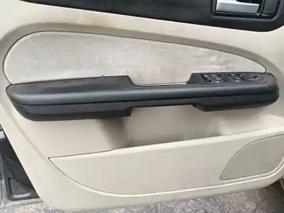 Veículo de Sucata ford focus berlina (cap) ghia do ano 2007 alimentado kkda