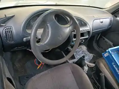 Veículo de Sucata citroen saxo 1.1 sx do ano 2001 alimentado hdz