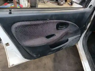 Veículo de Sucata citroen saxo 1.1 sx do ano 2001 alimentado hdz