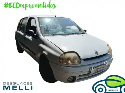 Утилизация автомобиля RENAULT CLIO II FASE I (B/CBO)  года 2001 питание D7F726