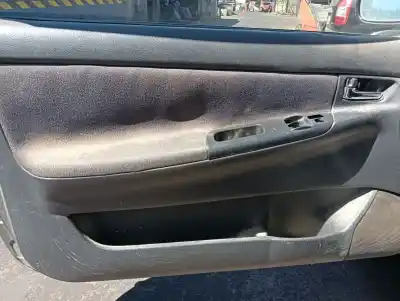 Veicolo di demolizione toyota corolla (_e12_) 1.4 vvt-i (zze120_) dell'anno 2004 alimentato 4zzfe