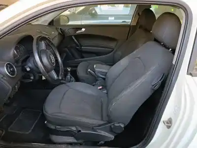 Здавання транспортного засобу audi a1 (8x) attraction року 2014 потужний cayb