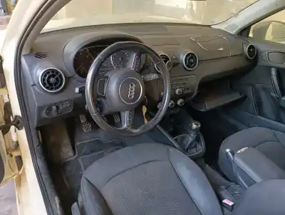 Здавання транспортного засобу audi a1 (8x) attraction року 2014 потужний cayb