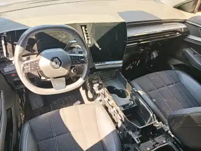 Veículo de Sucata renault austral techno 199 cv / 147 kw do ano 2001 alimentado h5f600