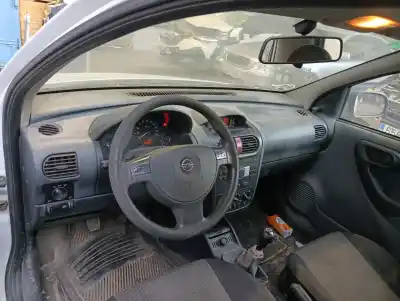 Veículo de Sucata opel corsa c essentia do ano 2005 alimentado z13dt