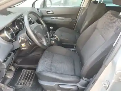 Vehicul casat peugeot 5008 allure al anului 2020 alimentat 9hd