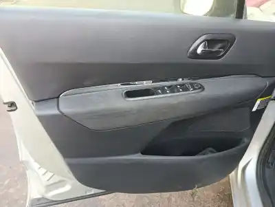 Vehicul casat peugeot 5008 allure al anului 2020 alimentat 9hd