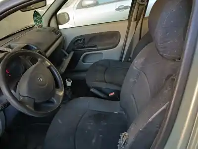Verschrottungsfahrzeug renault clio ii fase ii (b/cb0) expression des jahres 2003 angetrieben d4f712