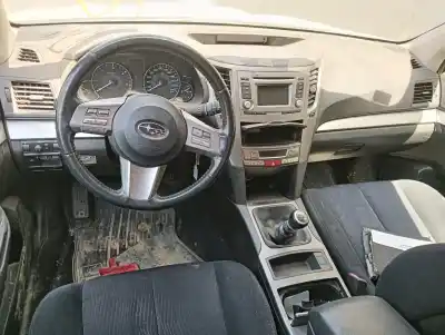 Sloopvoertuig subaru legacy kombi/outback b14 outback premium van het jaar 2012 aangedreven ee20z