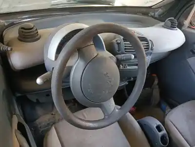 Veículo de Sucata smart cabrio pure do ano 2001 alimentado 