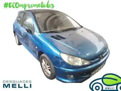 Sloopvoertuig peugeot 206 berlina xt van het jaar 2005 aangedreven 8hz