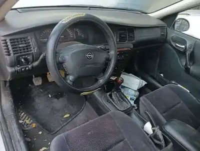 Sloopvoertuig opel vectra b berlina cd (1999->) van het jaar 1999 aangedreven x20xev